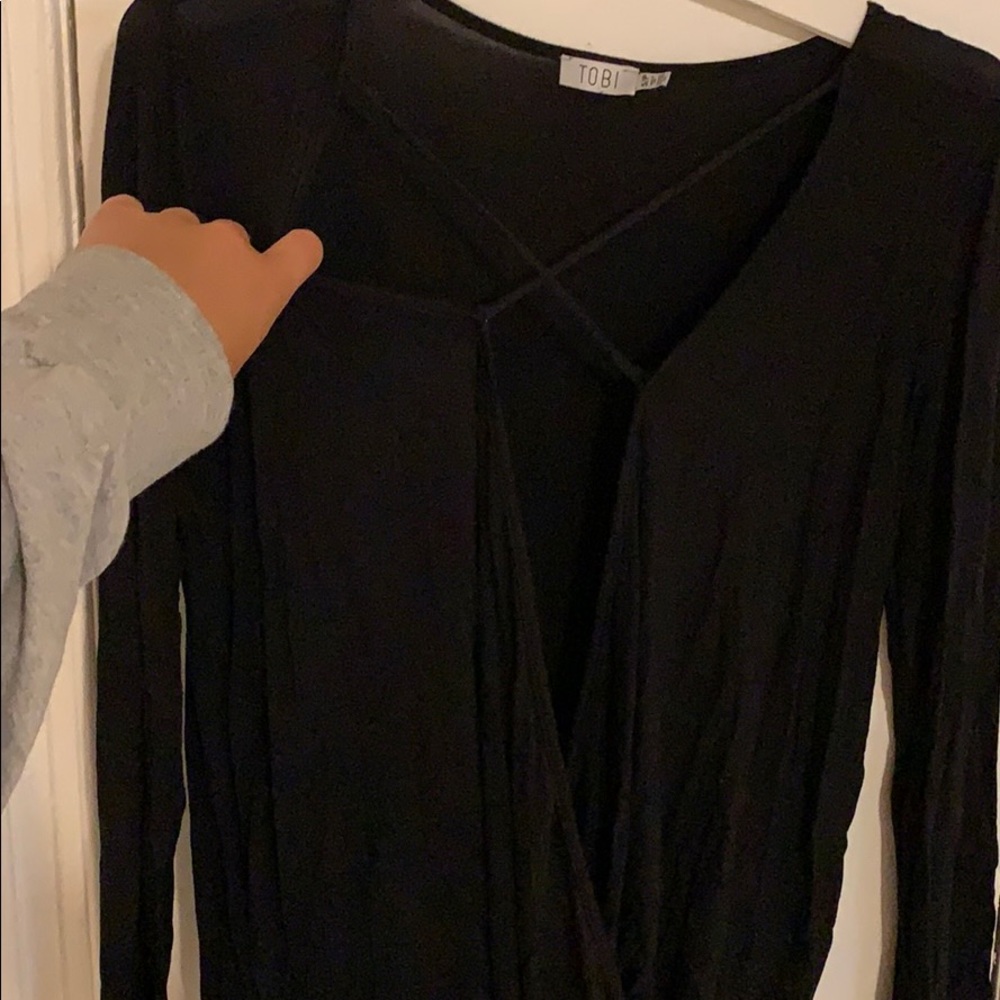 Tobi plunge top
